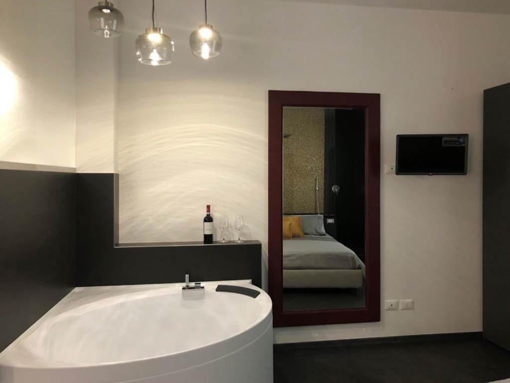 Romantic Apartment Верона Экстерьер фото
